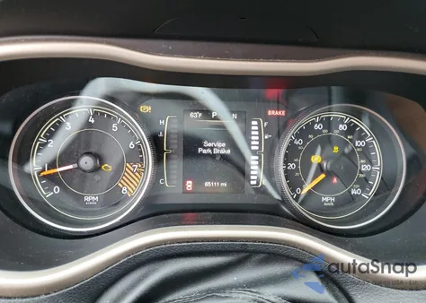 2015 Jeep Cherokee Latitude z USA, uszkodzony, nr VIN 1C4PJMCSXFW703434